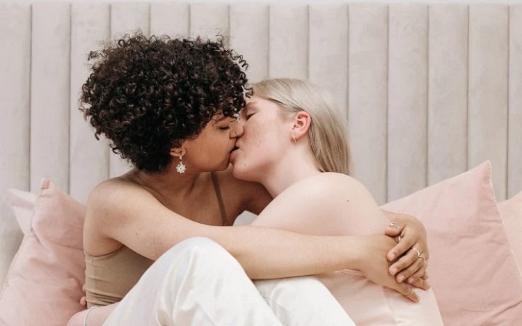 What Are The Best Sex Toys For Couples?